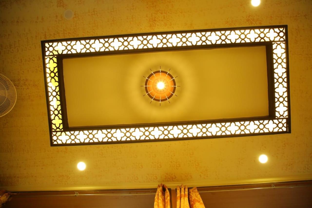 Swapnanivas A/C Dormitory 蒂鲁帕蒂 外观 照片