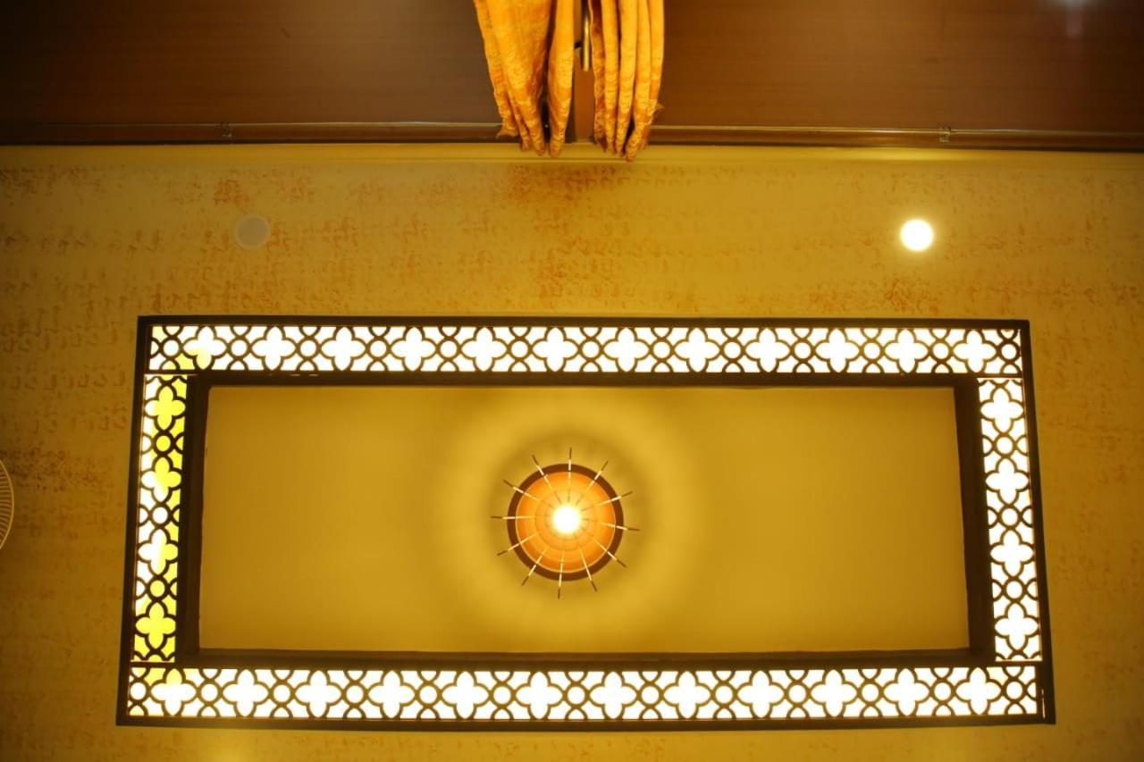 Swapnanivas A/C Dormitory 蒂鲁帕蒂 外观 照片